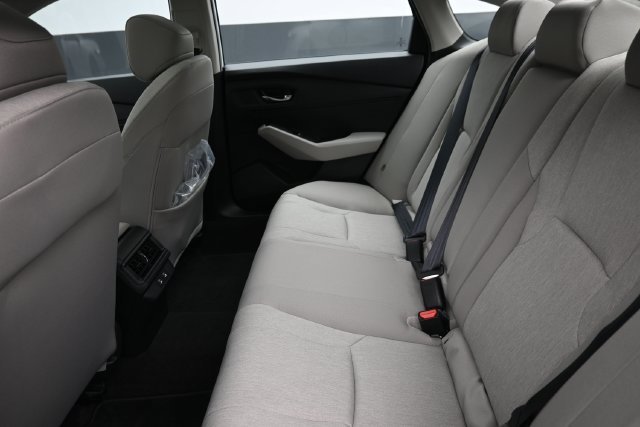 New 2026 Platinum White Pearl Honda SE image 11
