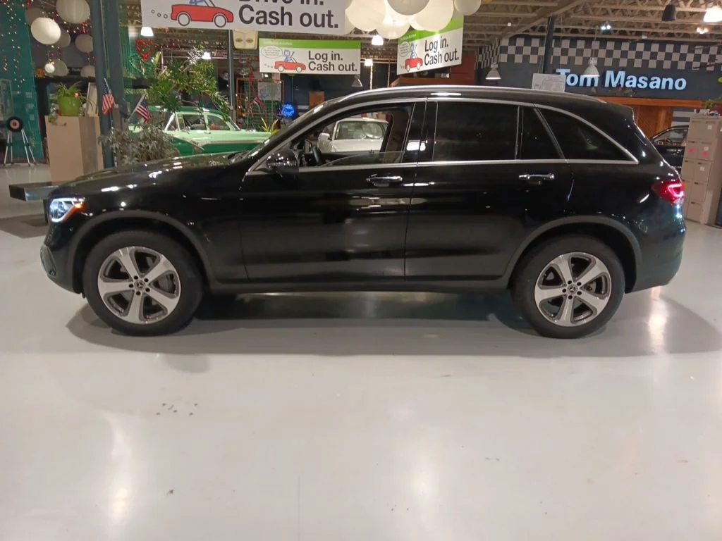 Used 2022 Black Mercedes-Benz GLC 300 image 13