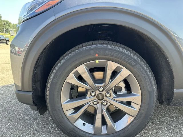 New 2026 Carbonized Gray Metallic Ford Active image 21