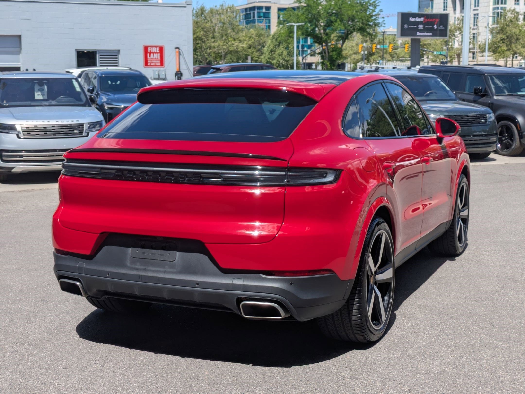 Used 2024 Red Porsche Cayenne Coupé (MY24) image 3