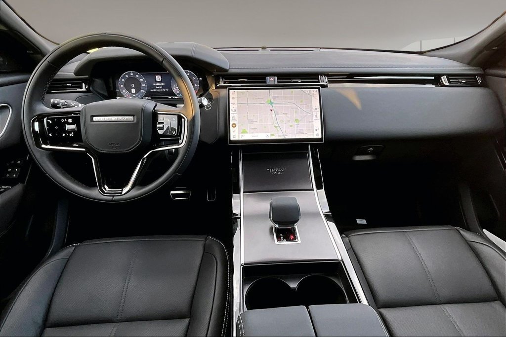 New 2026 CARPATHIAN GREY Land Rover Belgravia Edition Satin image 5