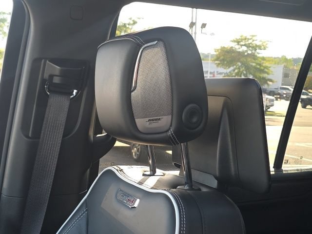 Used 2025 Onyx Black GMC AT4 Ultimate image 27