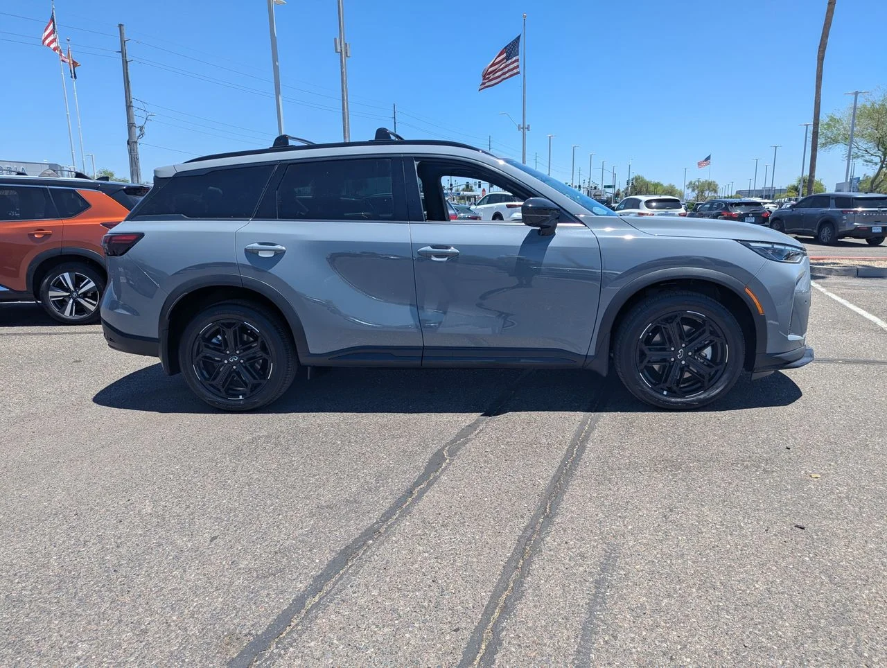 New 2027 HARBOR GRAY INFINITI Sport AWD image 6