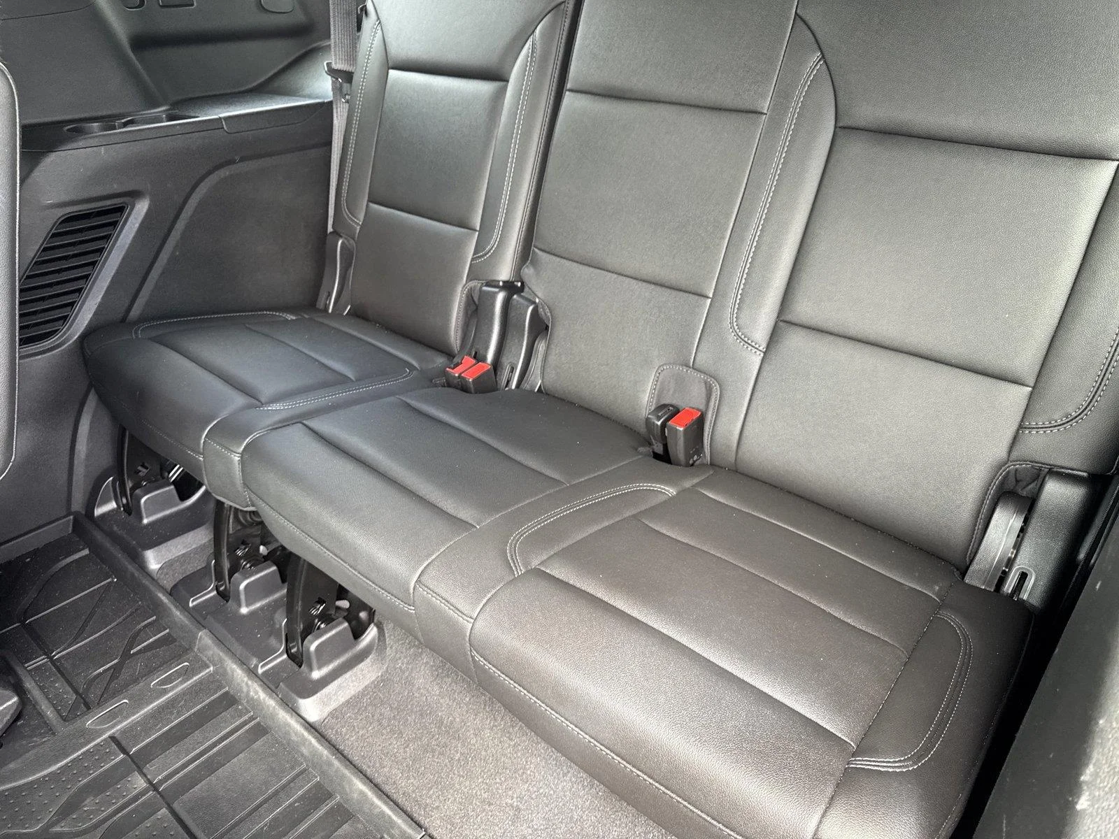 Used 2022 SUMMIT WHITE Chevrolet Z71 image 37