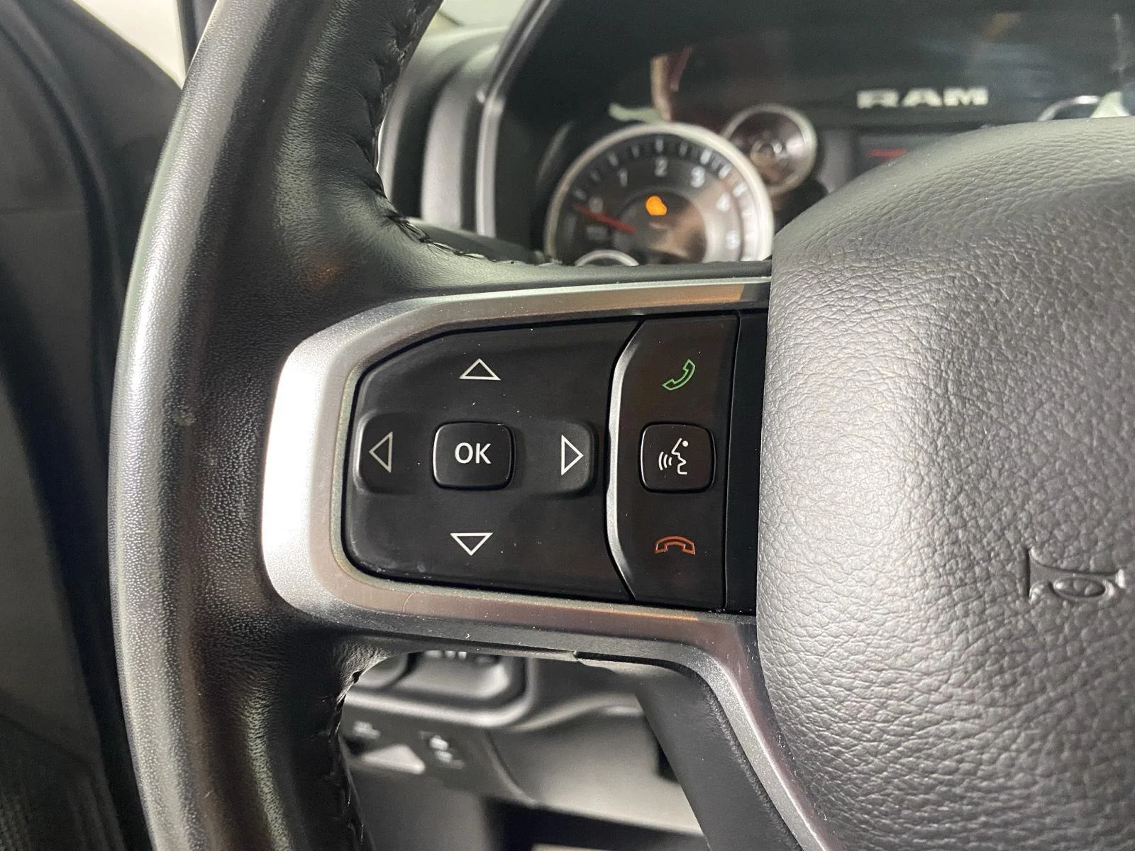 Used 2019 Granite Crystal Metallic Clearcoat Ram Big Horn/Lone Star image 18