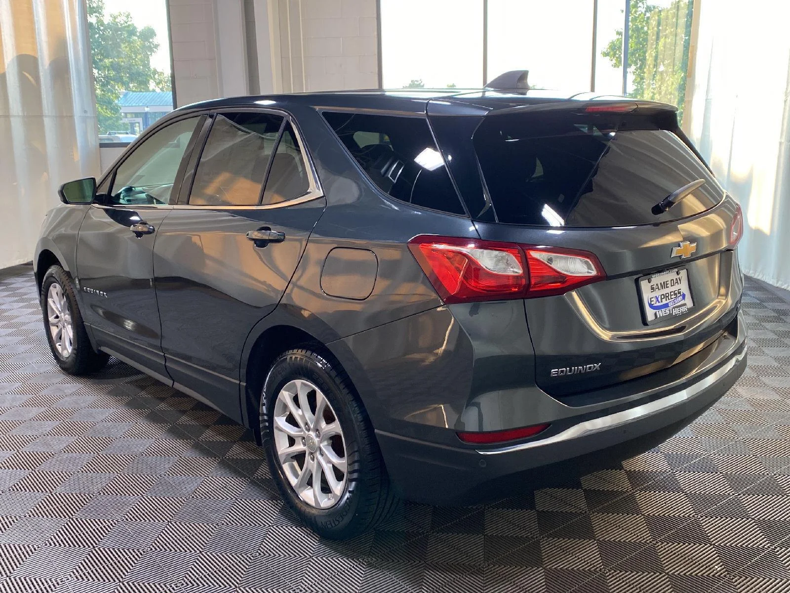 Used 2020 Nightfall Gray Metallic Chevrolet LT image 15
