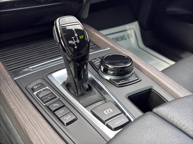 Used 2017 Black BMW xDrive50i image 15