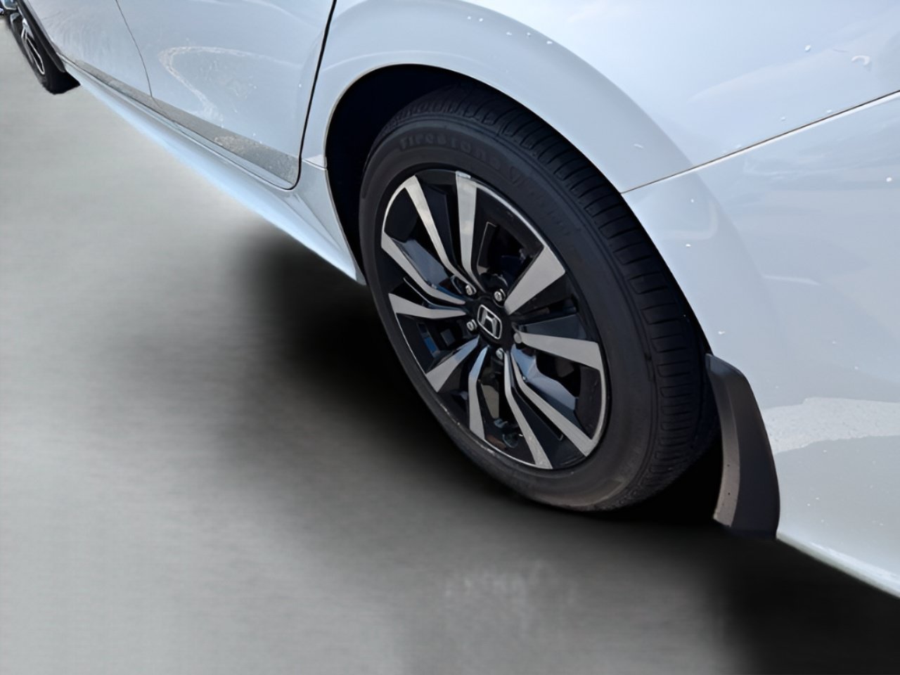 Certified Used 2024 Platinum White Pearl Honda EX image 12