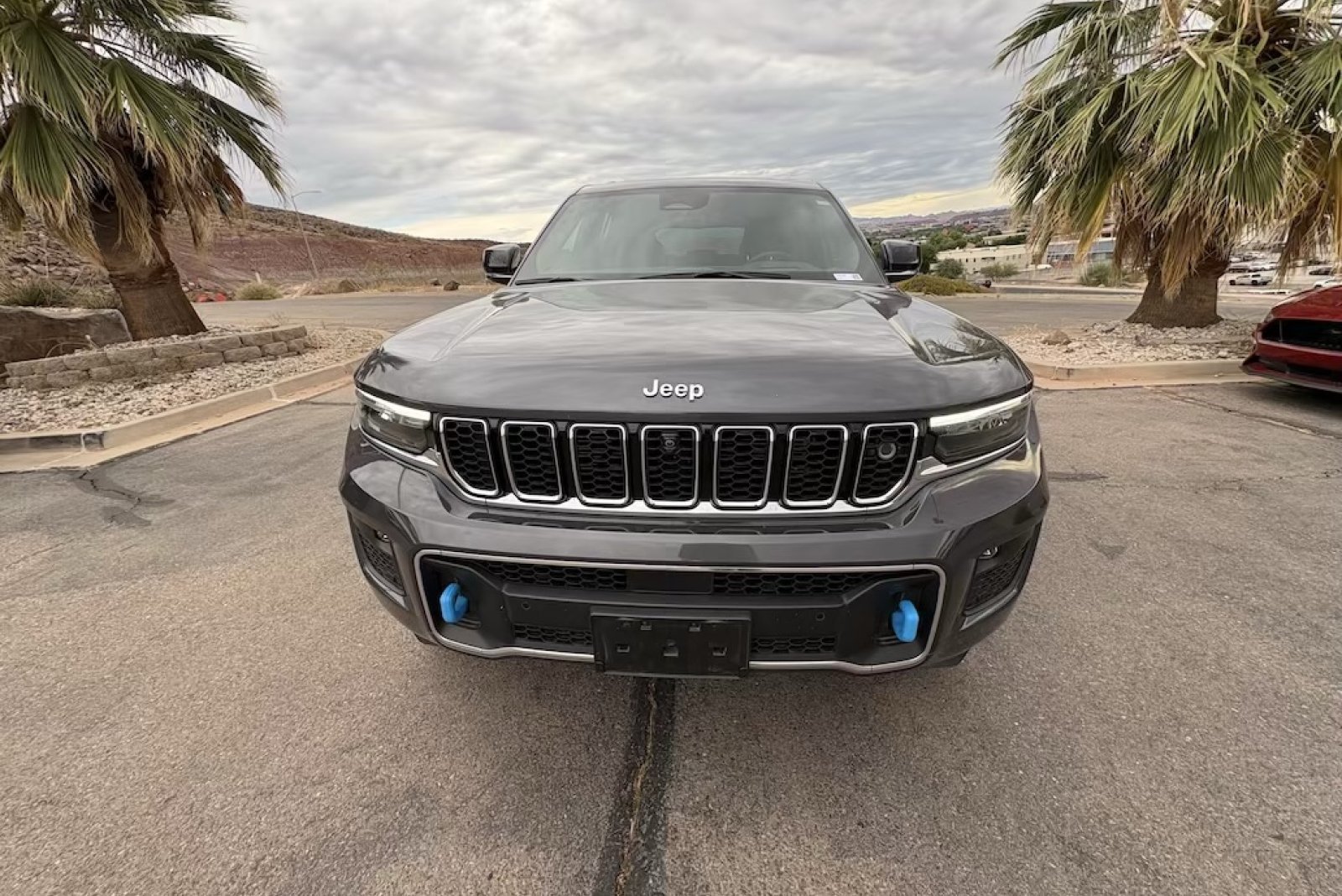Certified Used 2023 Baltic Gray Metallic Clearcoat Jeep Overland image 9