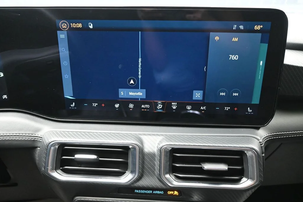 Used 2025 Gray Ford EcoBoost Premium image 19