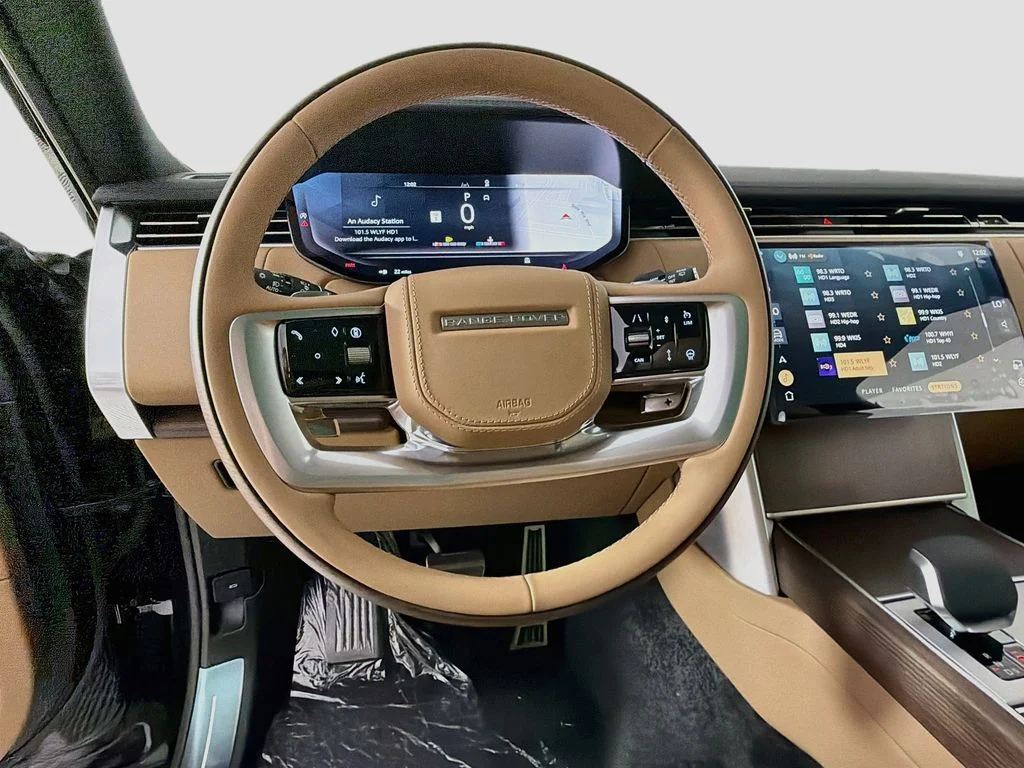 New 2026 Santorini Black Land Rover SE image 11