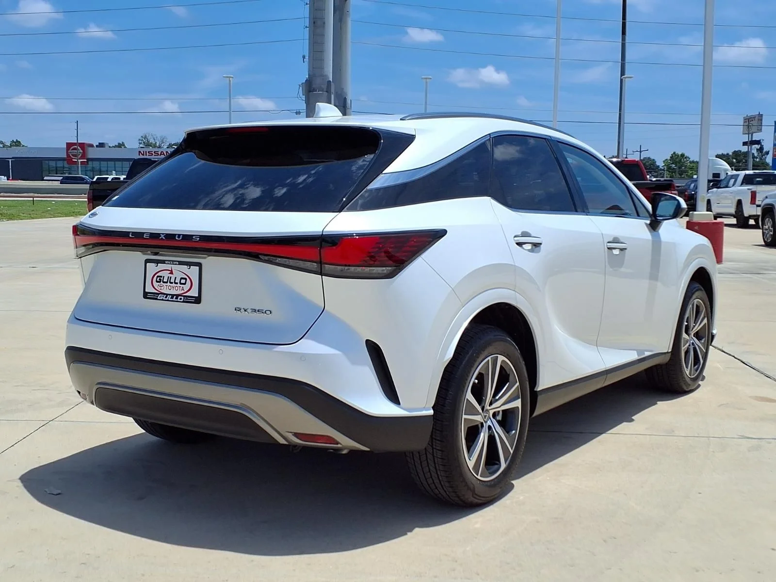 Used 2024 White Lexus 350 Premium image 6