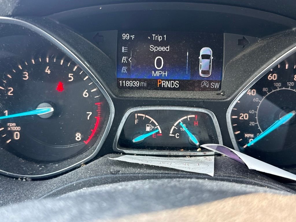 Used 2019 Silver Ford SE image 24