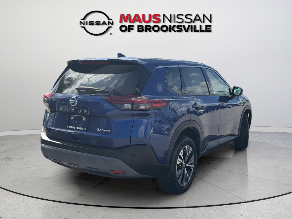 Used 2021 Blue Nissan SV image 10