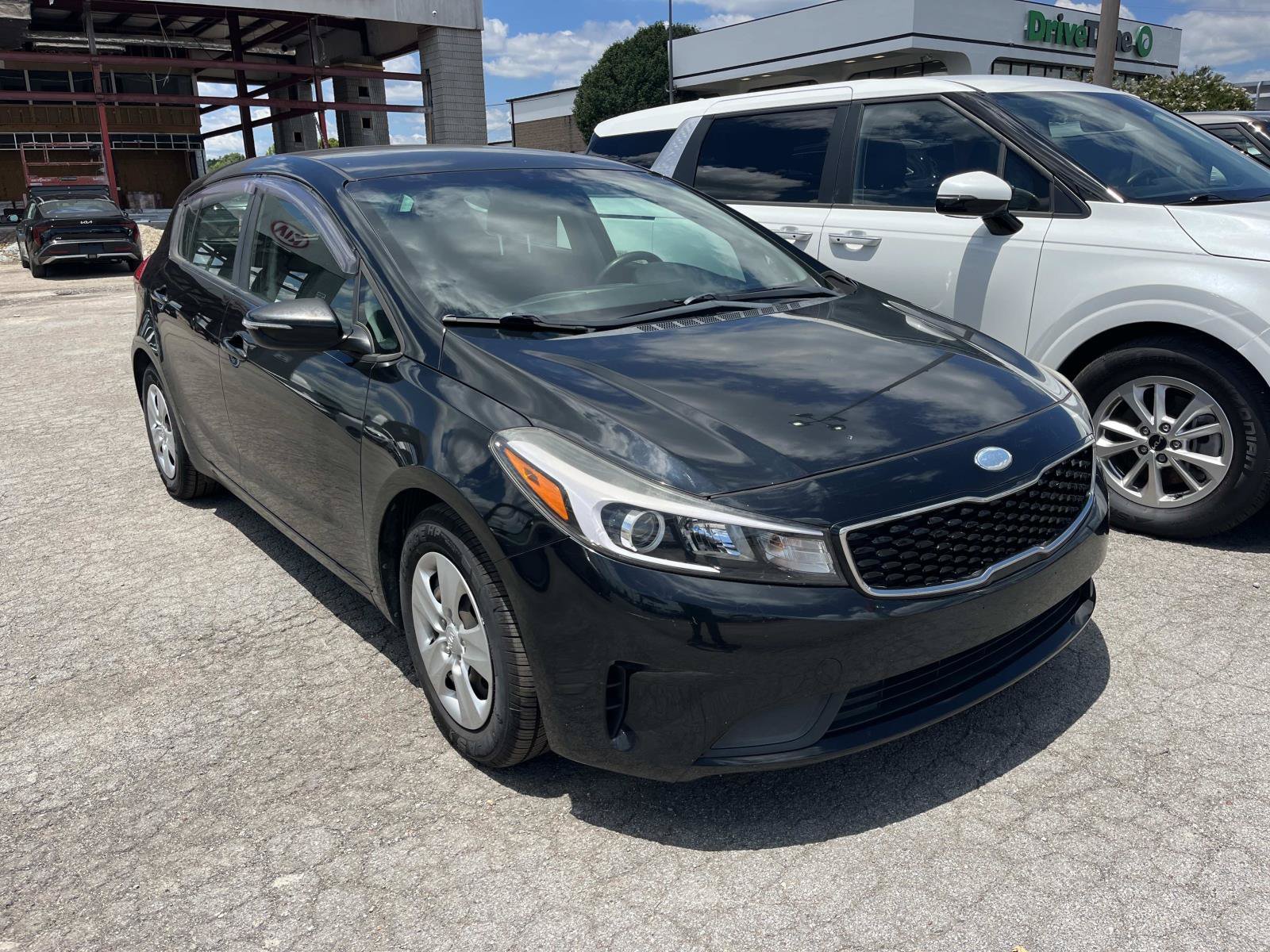 2017 Kia Forte LX AT's photo