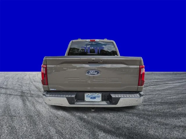 New 2026 Marsh Gray Ford XLT image 5