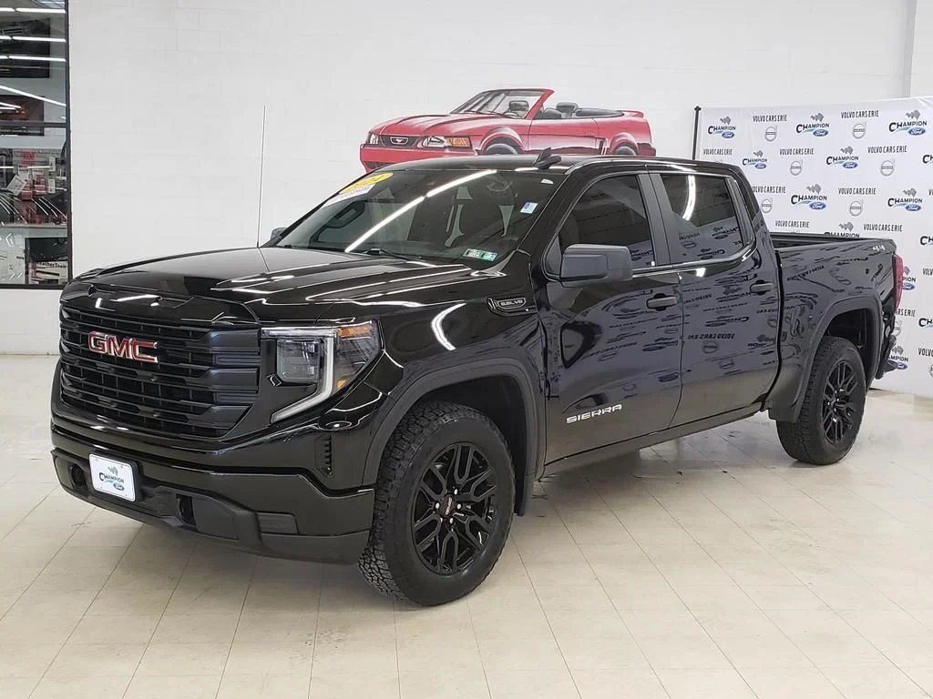 Used 2024 Onyx Black GMC Pro image 3