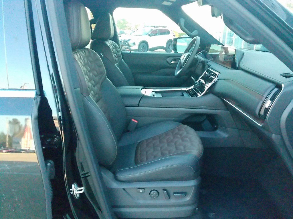 2026 Nissan Armada Platinum Reserve - Photo 16