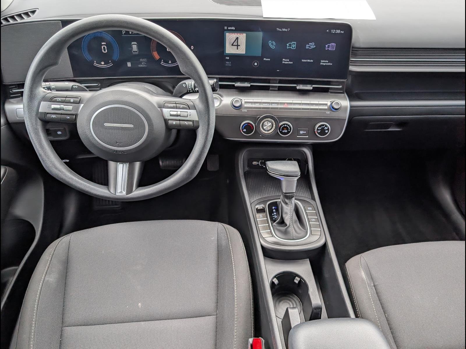 2024 Hyundai Kona SE - Photo 8