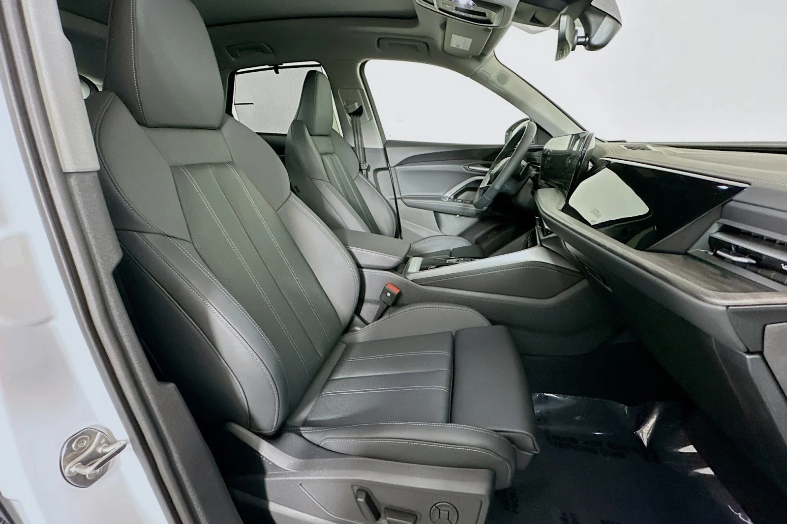 New 2025 Glacier White Metallic Audi Premium Plus image 8