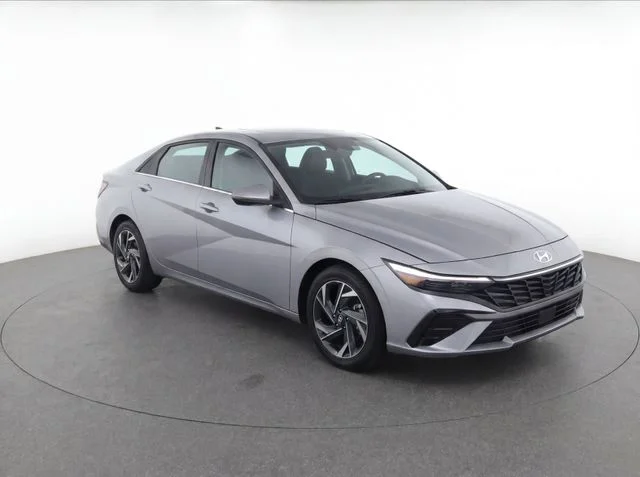 Used 2025 Silver Hyundai Limited image 8
