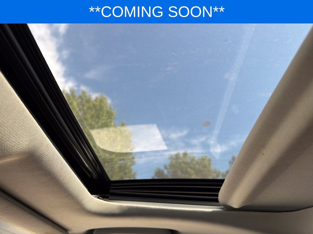 Used 2021 White Toyota XLE image 17