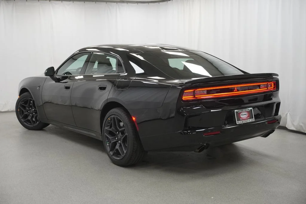 New 2026 Diamond Black Crystal Pearlcoat Dodge Scat Pack image 13