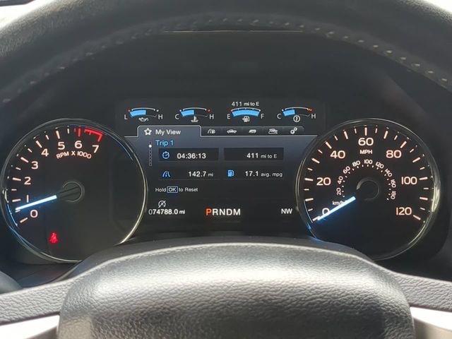 Used 2019 Blue Ford Lariat image 31