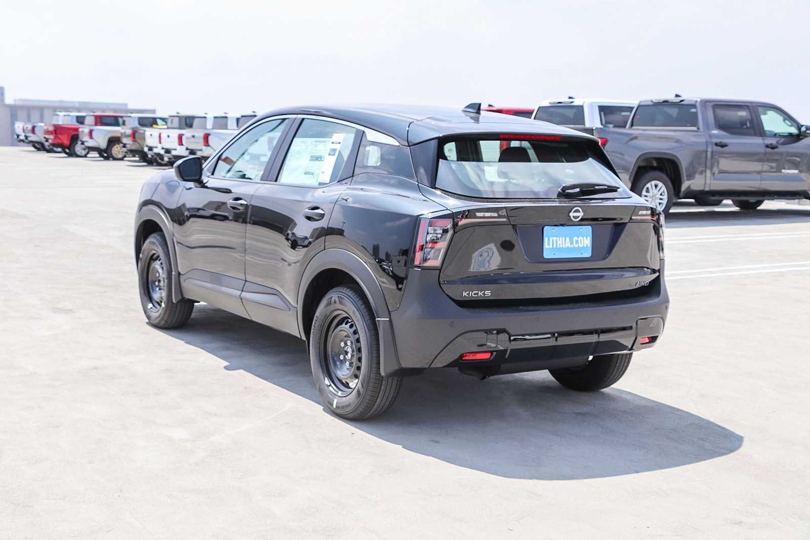 Nuevo 2026 Super Black Nissan S image 8
