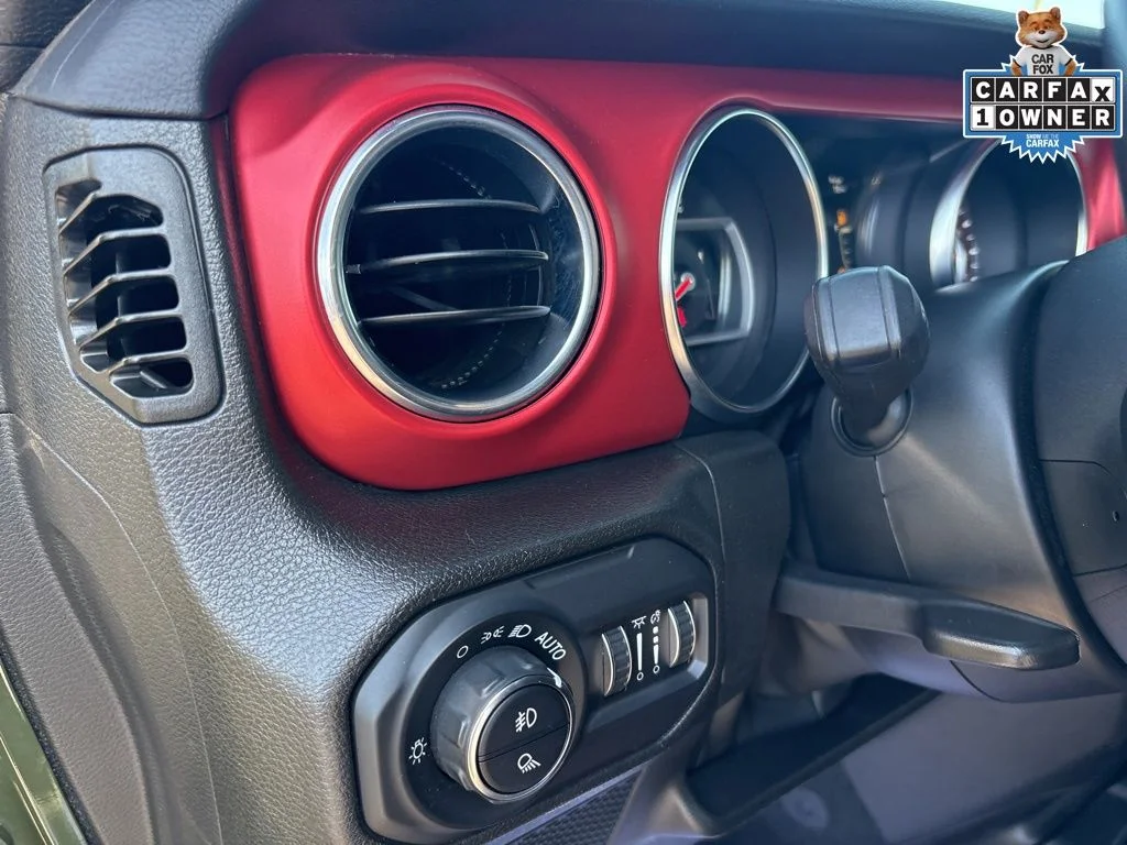 Used 2022 Green Jeep Rubicon image 14