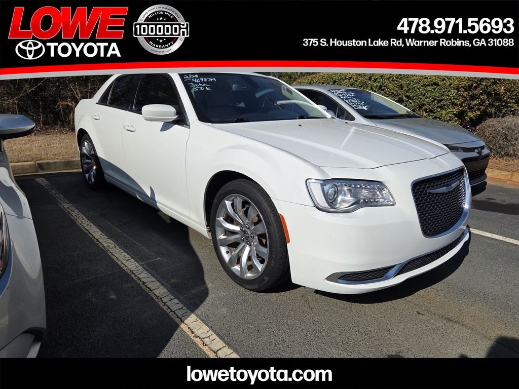 2018 Chrysler 300 Touring