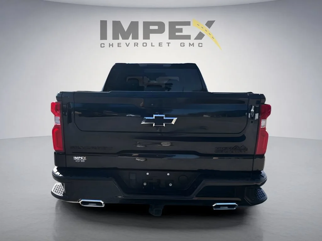 Used 2023 Black Chevrolet High Country image 4