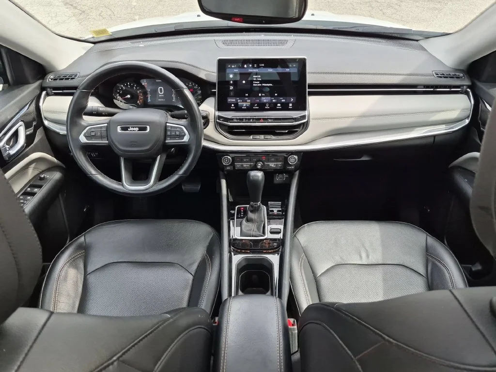 Used 2022 White Jeep Limited image 21