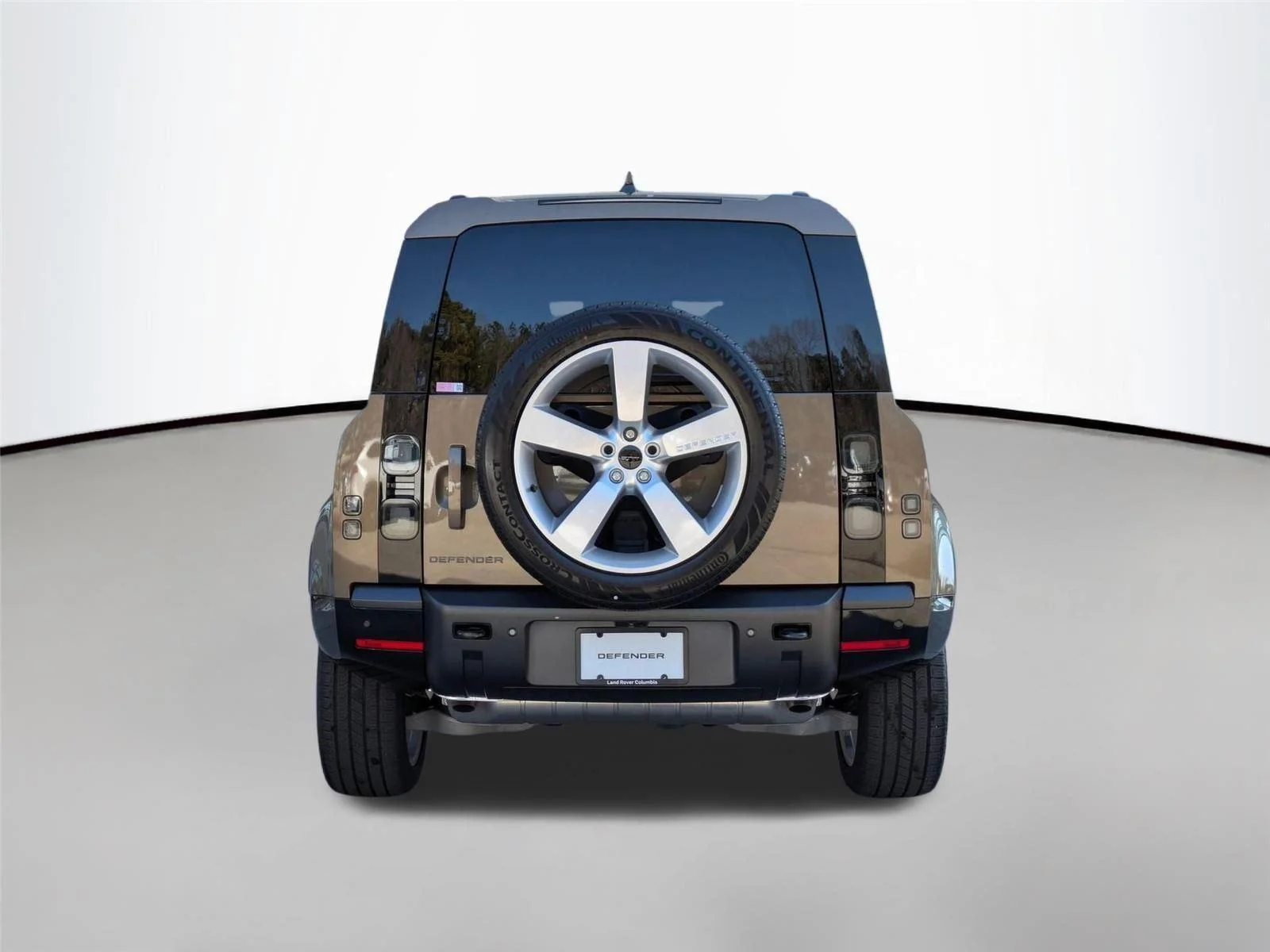 Used 2026 Gondwana Stone Metallic Land Rover X-Dynamic SE image 6