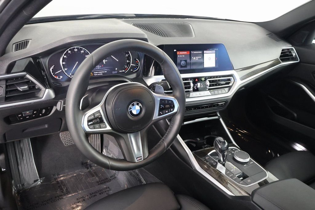 Used 2020 Black Sapphire Metallic BMW 330i image 7