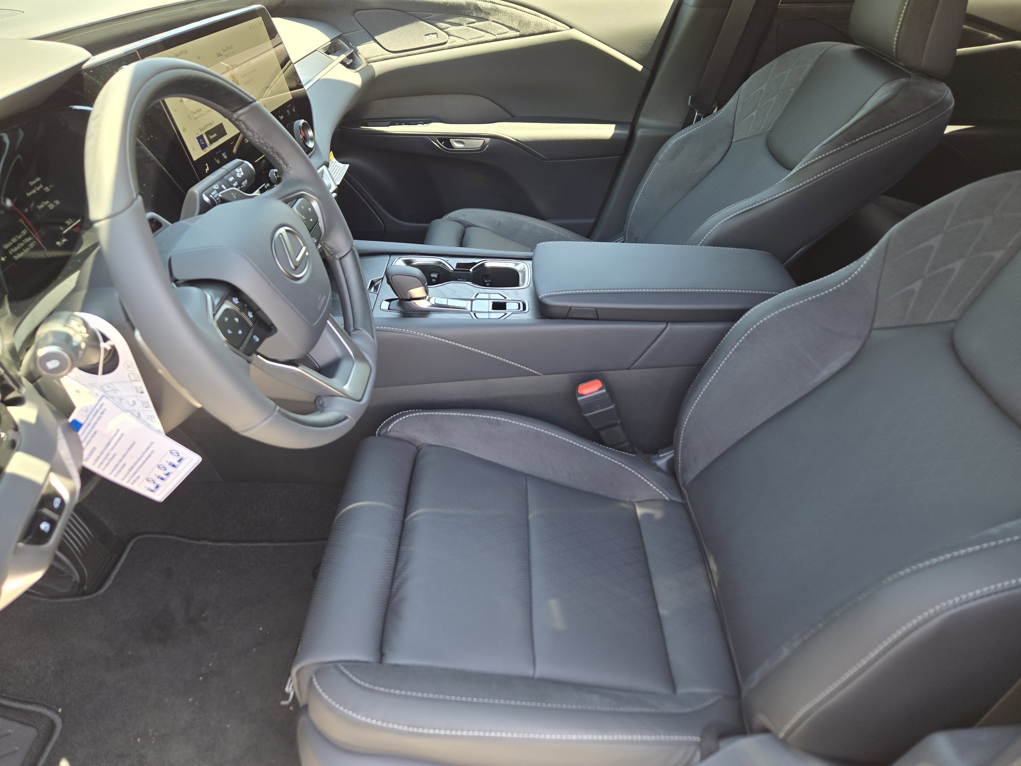 New 2026 Iridium Lexus LUXURY image 9