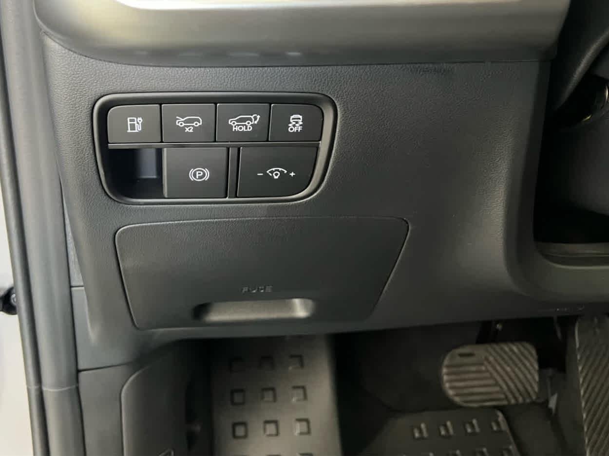 2026 Hyundai IONIQ 9 SE - Photo 14