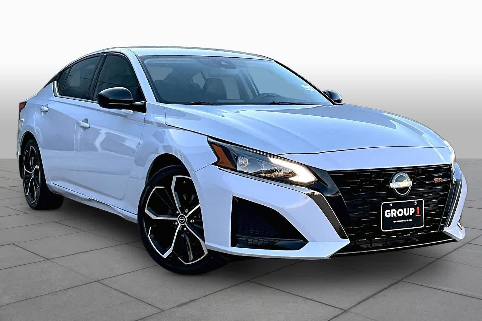 Used 2024 Gray Sky Pearl Nissan 2.5 SR image 3