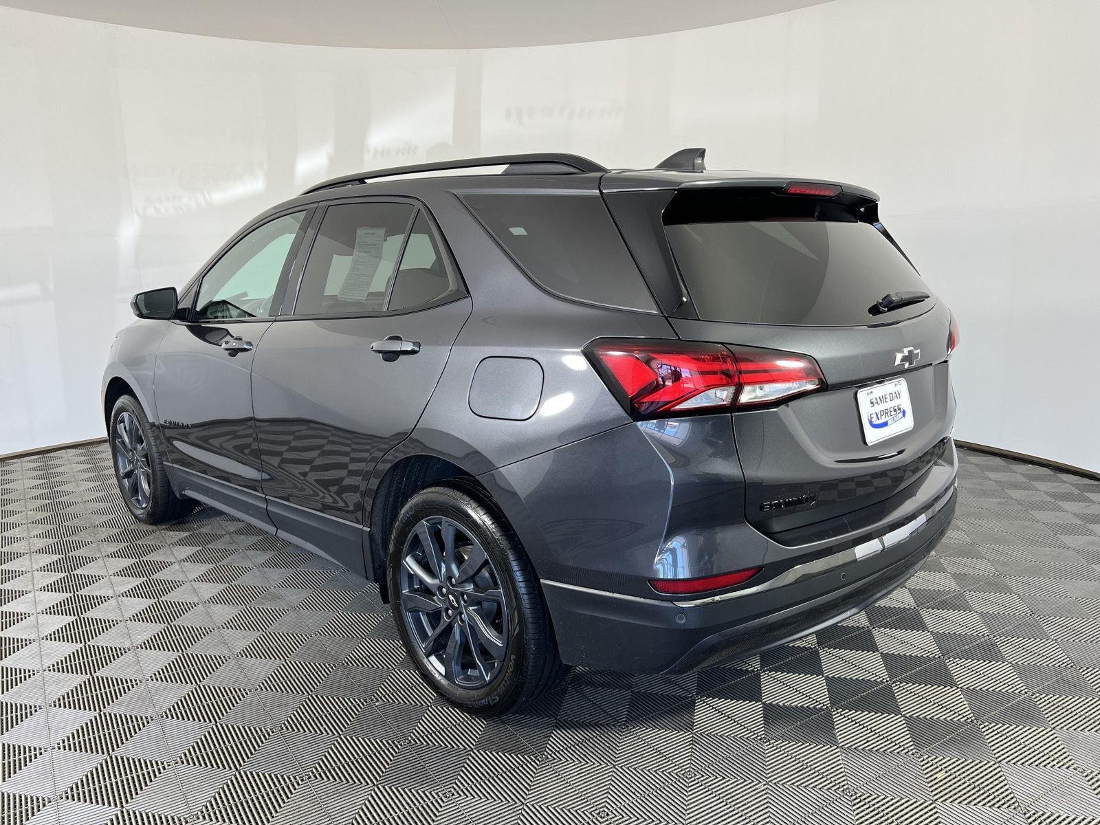 Used 2022 Iron Gray Metallic Chevrolet RS image 27