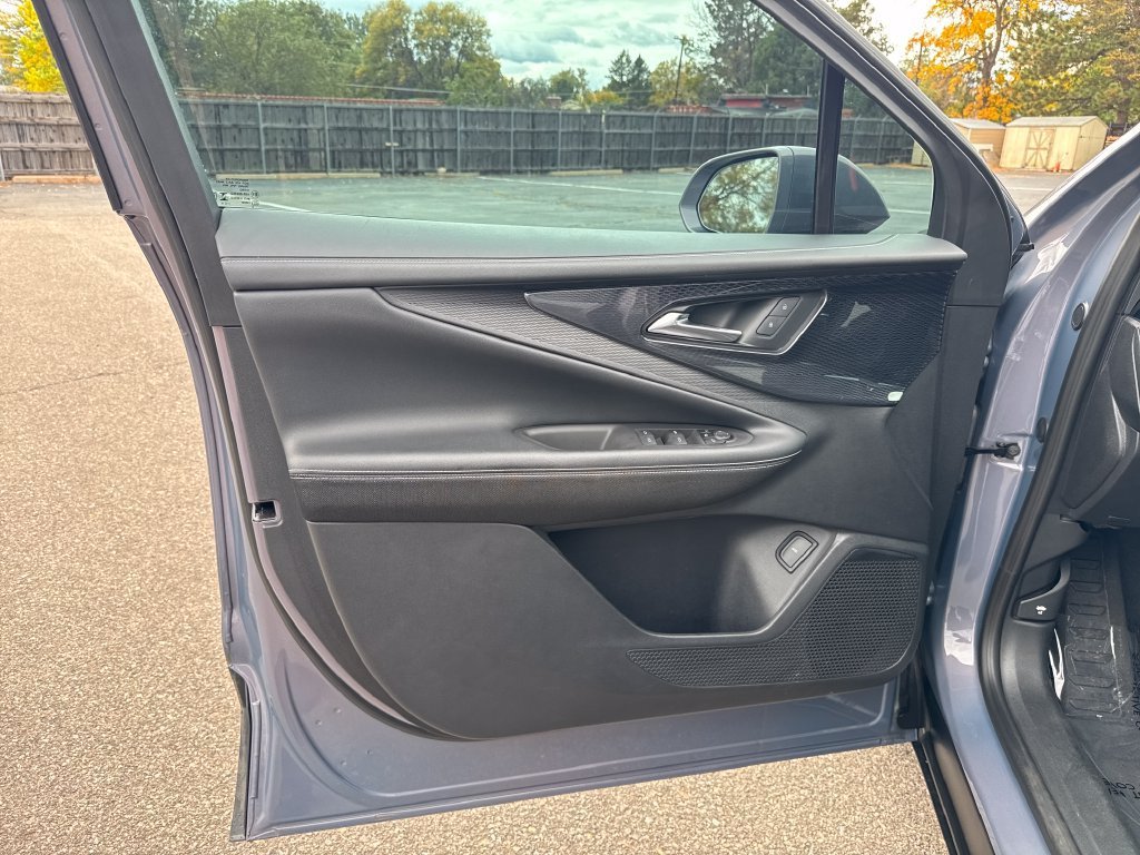 Used 2024 Galaxy Gray Metallic Chevrolet LT image 10