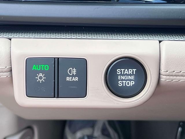 Used 2024 White Porsche 4 image 36