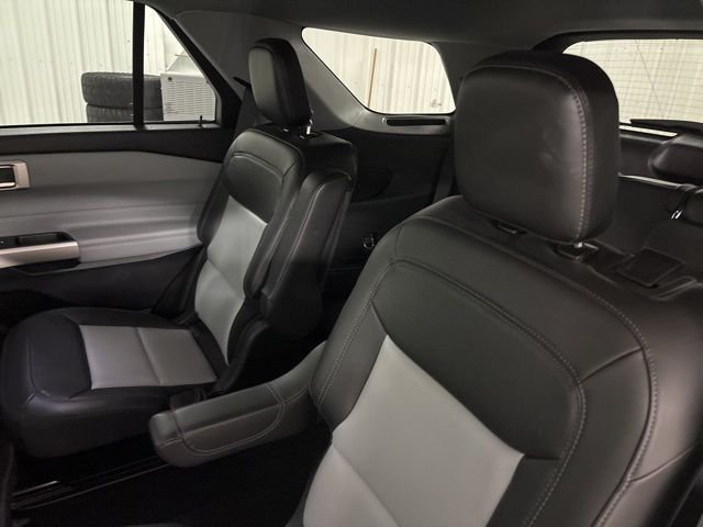 Used 2023 Red Ford XLT image 25