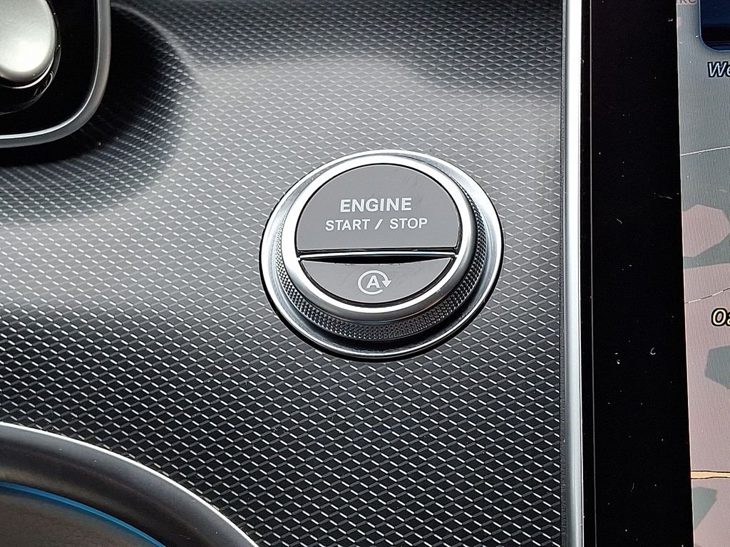 Used 2025 Black Mercedes-Benz C 300 image 24