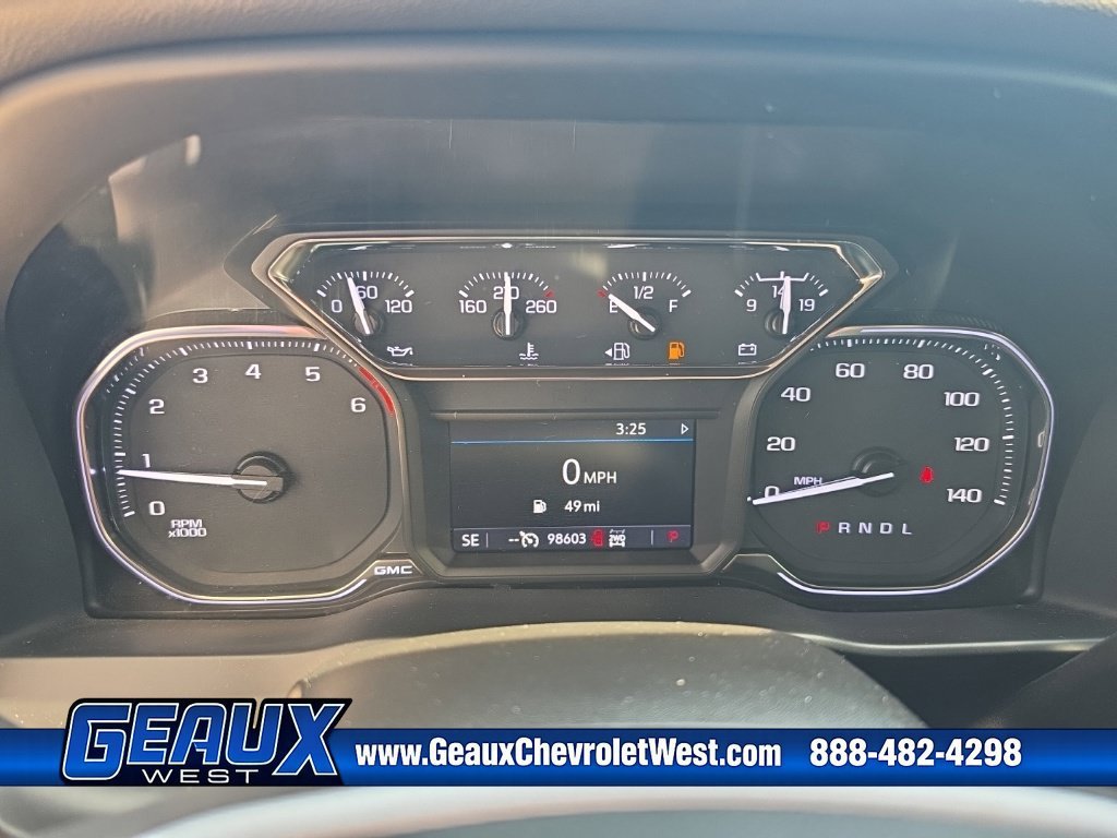 Used 2022 SUMMIT WHITE GMC SLE image 17