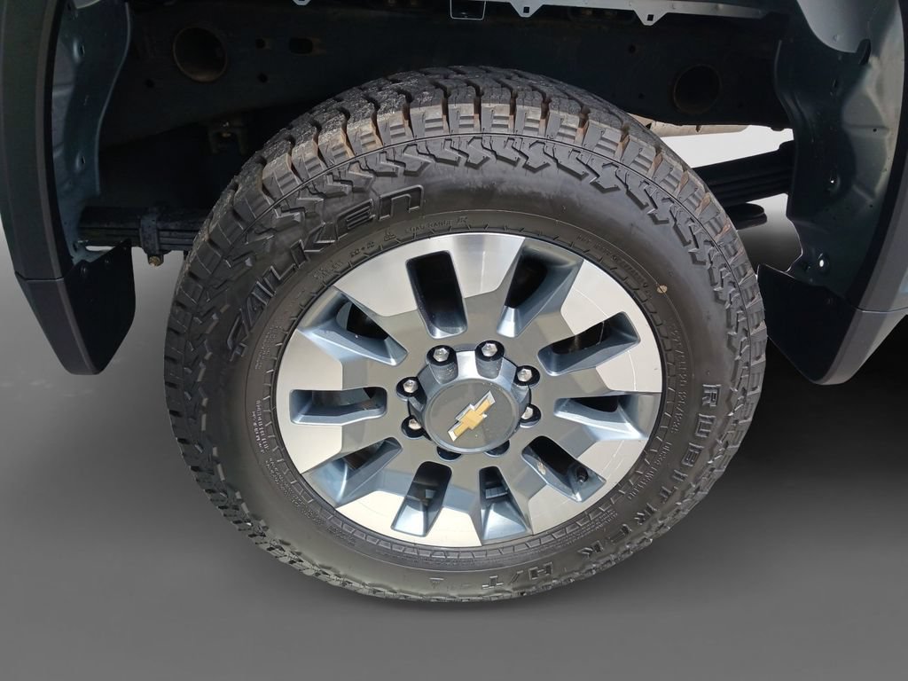Used 2024 Sterling Gray Metallic Chevrolet Custom image 8