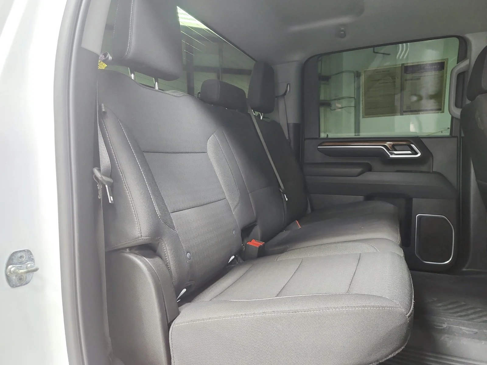 Used 2025 White Chevrolet LT image 37