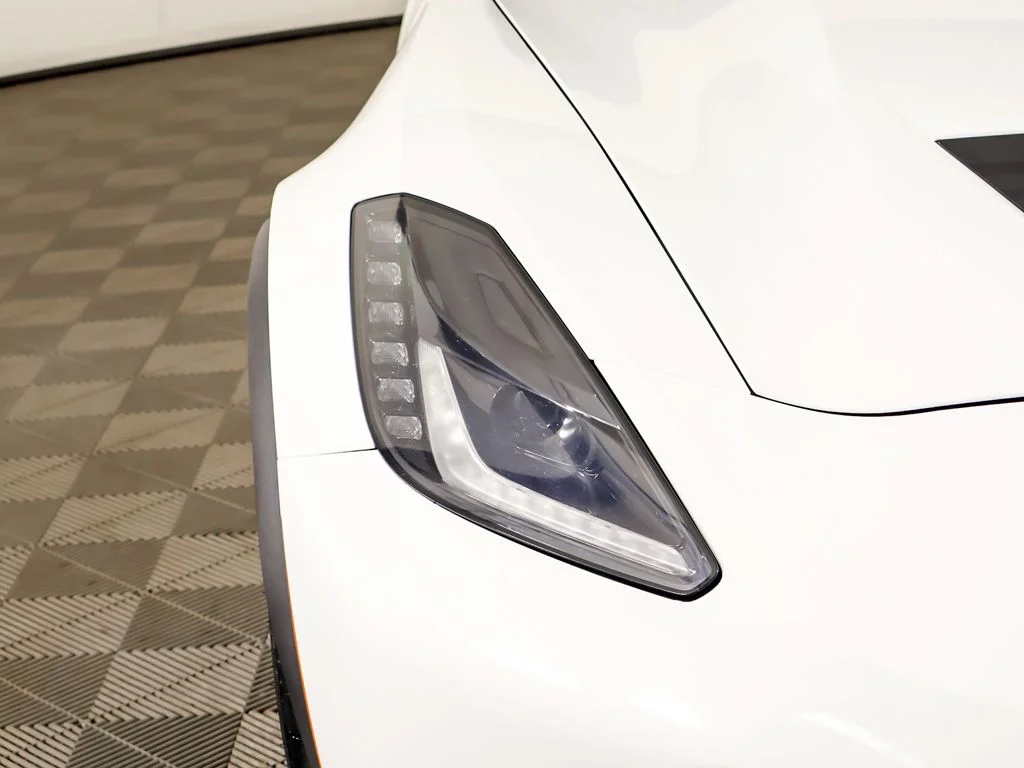 Used 2017 Arctic White Chevrolet Z06 image 13