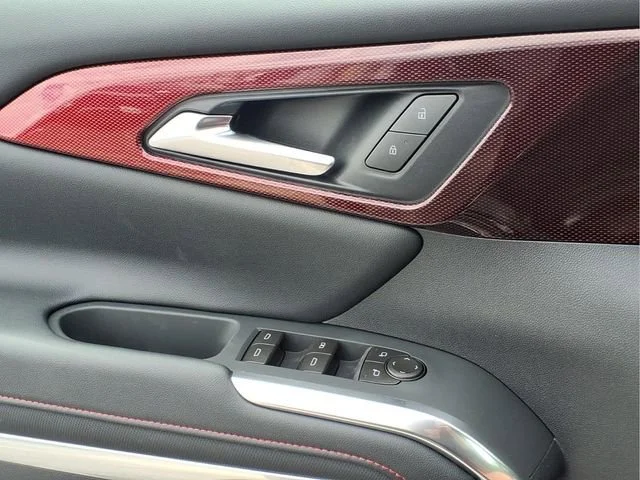 New 2026 Mosaic Black Metallic Chevrolet Z71 image 14