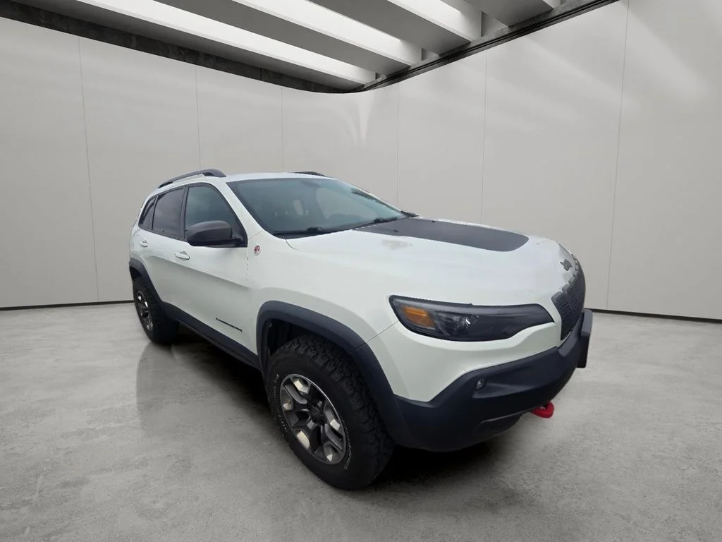 Used 2019 Pearl White Pearlcoat Jeep Trailhawk image 6