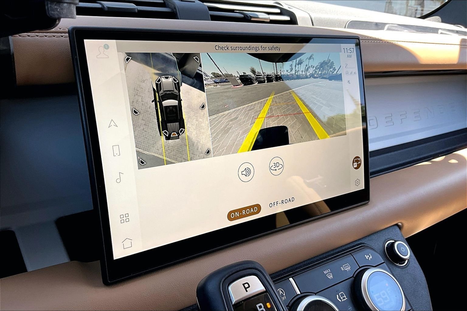 Used 2025  Land Rover S image 20